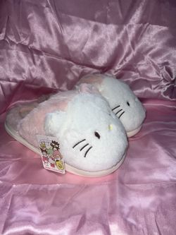 Hello Kitty Slippers