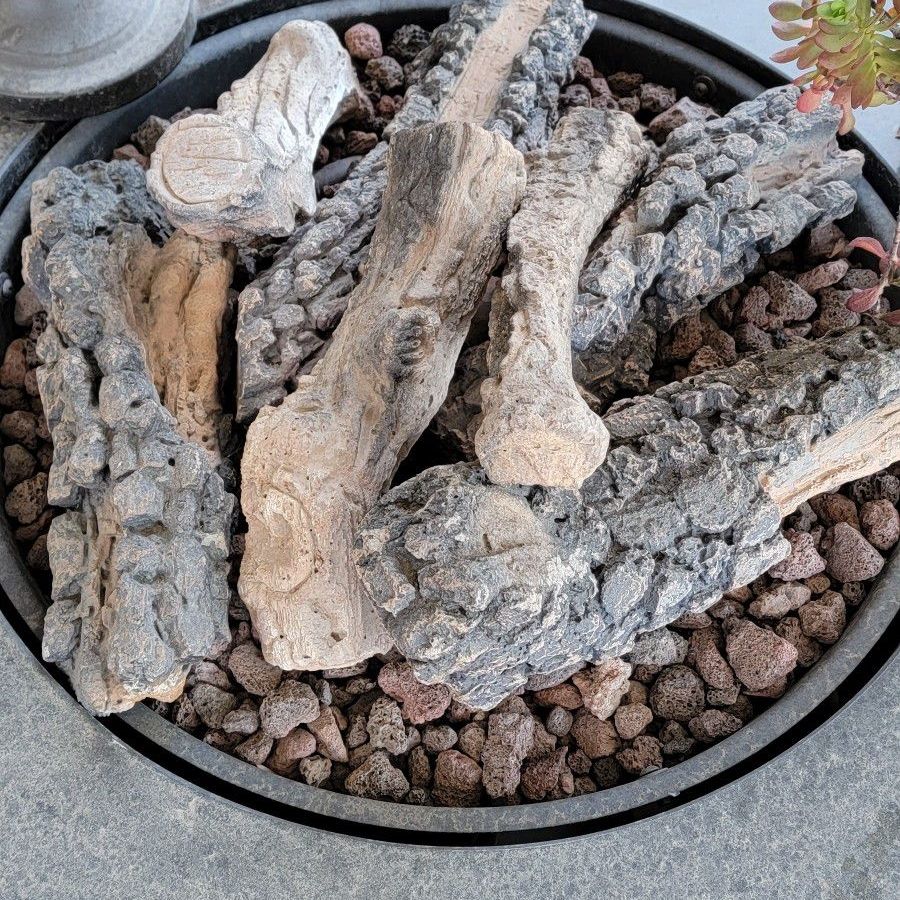 CERAMIC FIRE LOGS