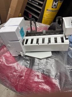 GE Top Freezer Ice Maker WR30X10093
