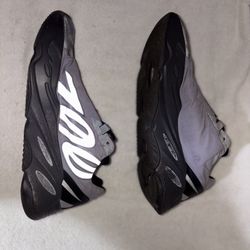 Yeezy Boost 700  Men’s 11
