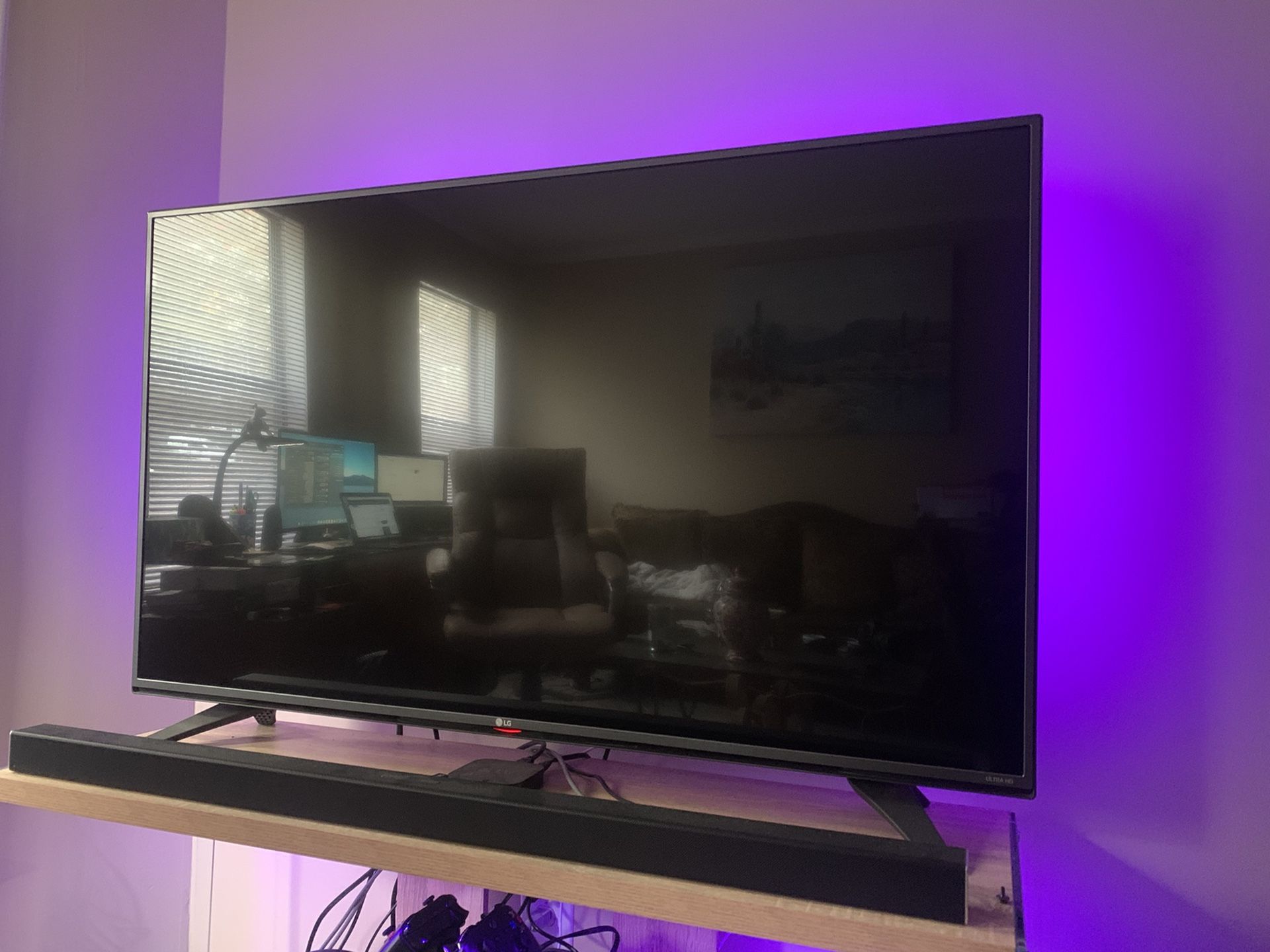 LG 55” INCH 4K ULTRA HD LED SMART FLAT SCREEN TV