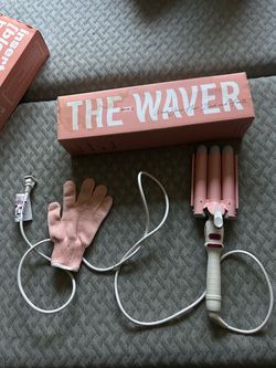 The Waver Triple Barrel Hair Waver
