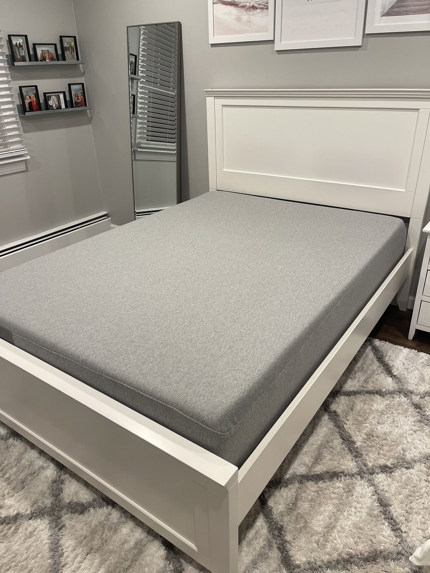 Full Size Casper Mattress (new Out Of Box)