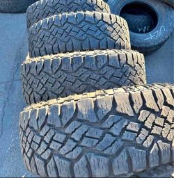 🎖️285 75 18 Goodyear tires Con 80% de Vida Las 4