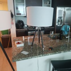 Tripod Desk Lamp