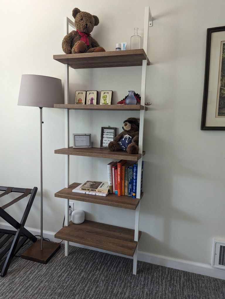 Bookshelf 