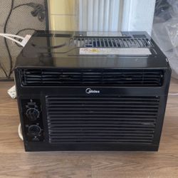 MIDEA AC UNIT