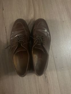 Men’s dress shoes