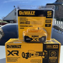 Dewalt 20v Drywall Cut Out Tool W/ 5.0 Ah Battery