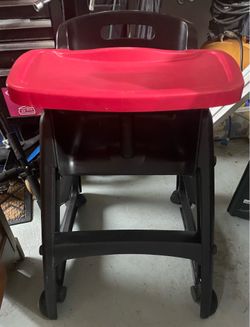 High Chair on wheels