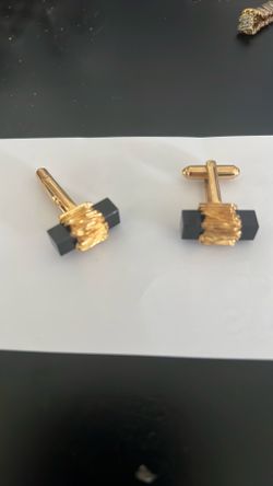 Cuff links