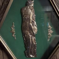 Vintage Artwork Gold & Green