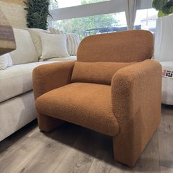 Pair Of Two Accent Chairs In contemporary Boucle