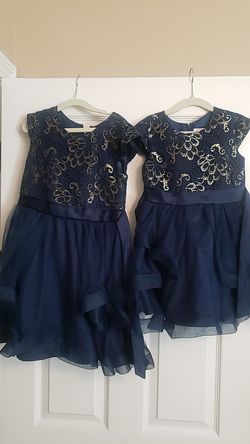Christmass dresses Girls size 5 and 7