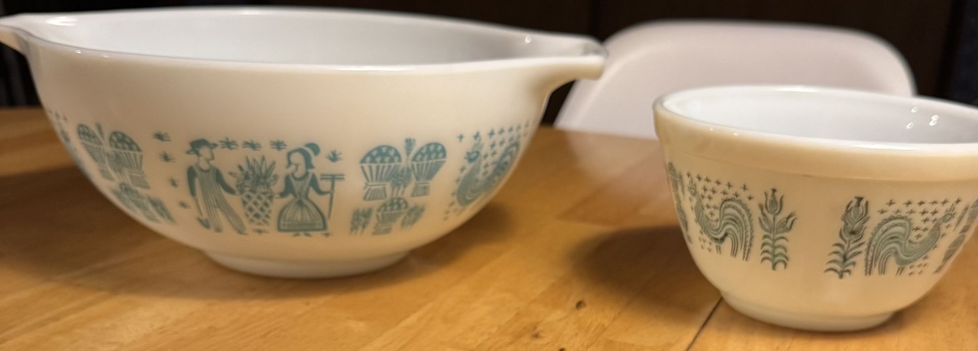 1960s Vintage Amish Butterprint Pyrex