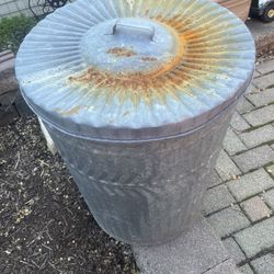 Old Steel Trash Can with Lid, Grey