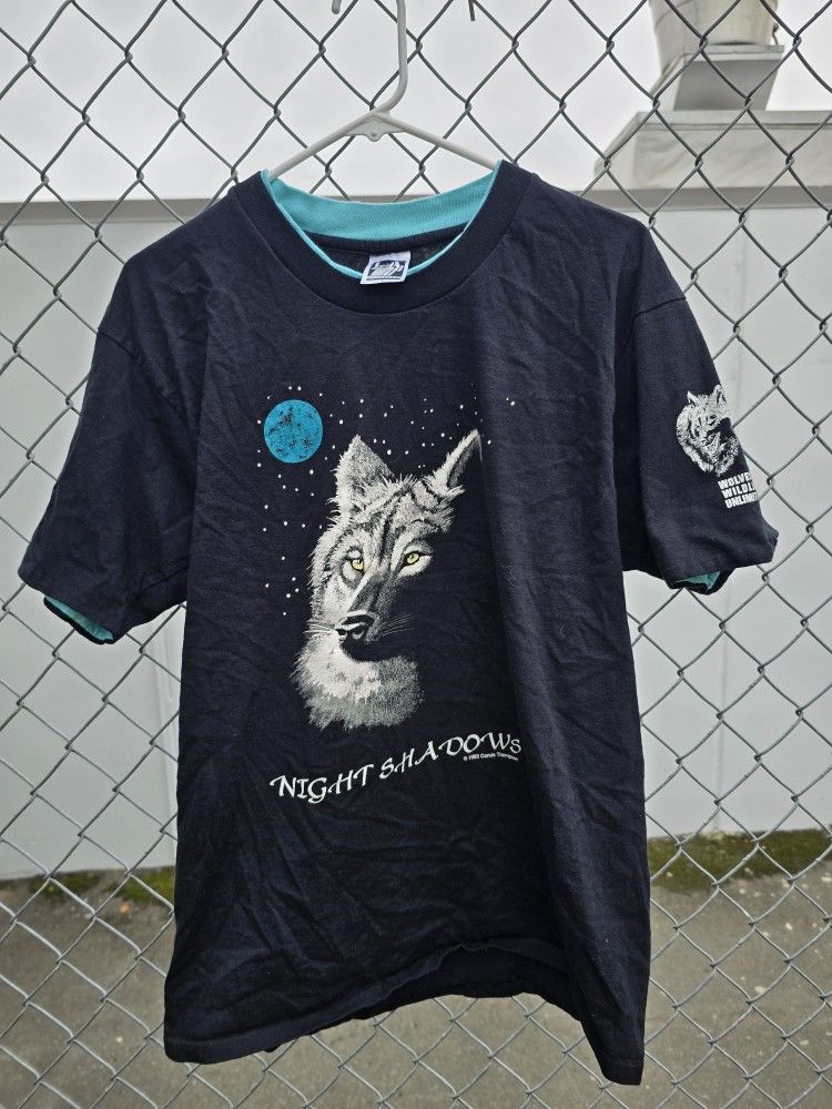 Vintage wolf Shirt Sz Large 