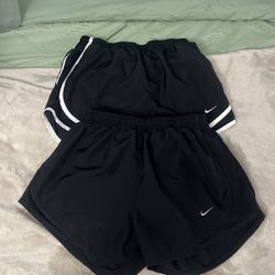 SMALL WOMEN NIKE SHORTS