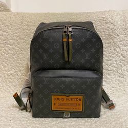 Louis Vuitton Wallet for Sale in Philadelphia, PA - OfferUp