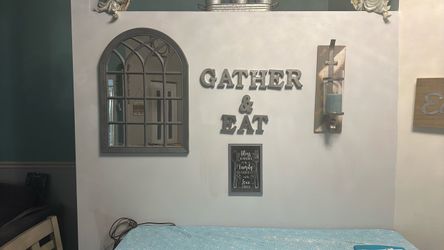 Dining room decor