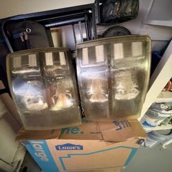 Chevy Silverado 07-13 Headlights 