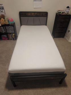 Twin mattress with frame