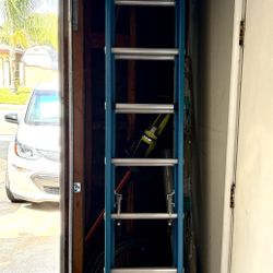 16’ Werner Fiberglass Ladder