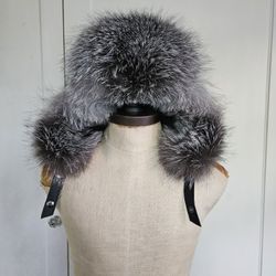 Silver Fox Fur Trapper Hat, Pleather Size 25"