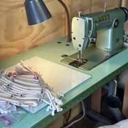 Vintage Consew Sewing Machine 