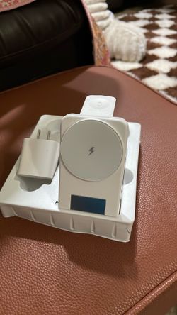 $5 charging station for Apple Watch , phone and Apple ear pods
