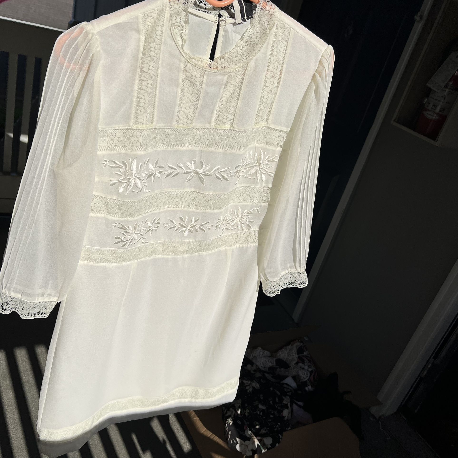 Topshop vintage White Long Sleeve Dress size 8