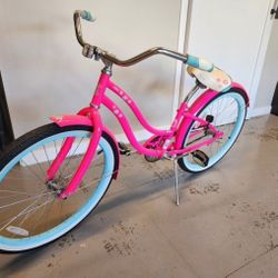 Girls Cruiser Bike