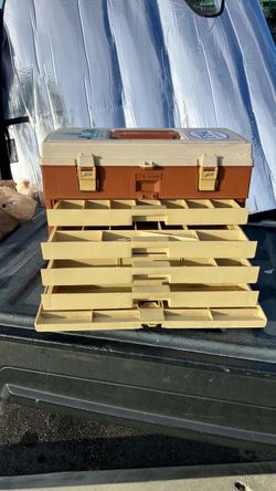 Plano Tackle Box with Pull-Out Trays
