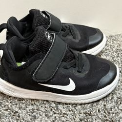 Nike Black No Tie Velcro Sneakers Size 10c