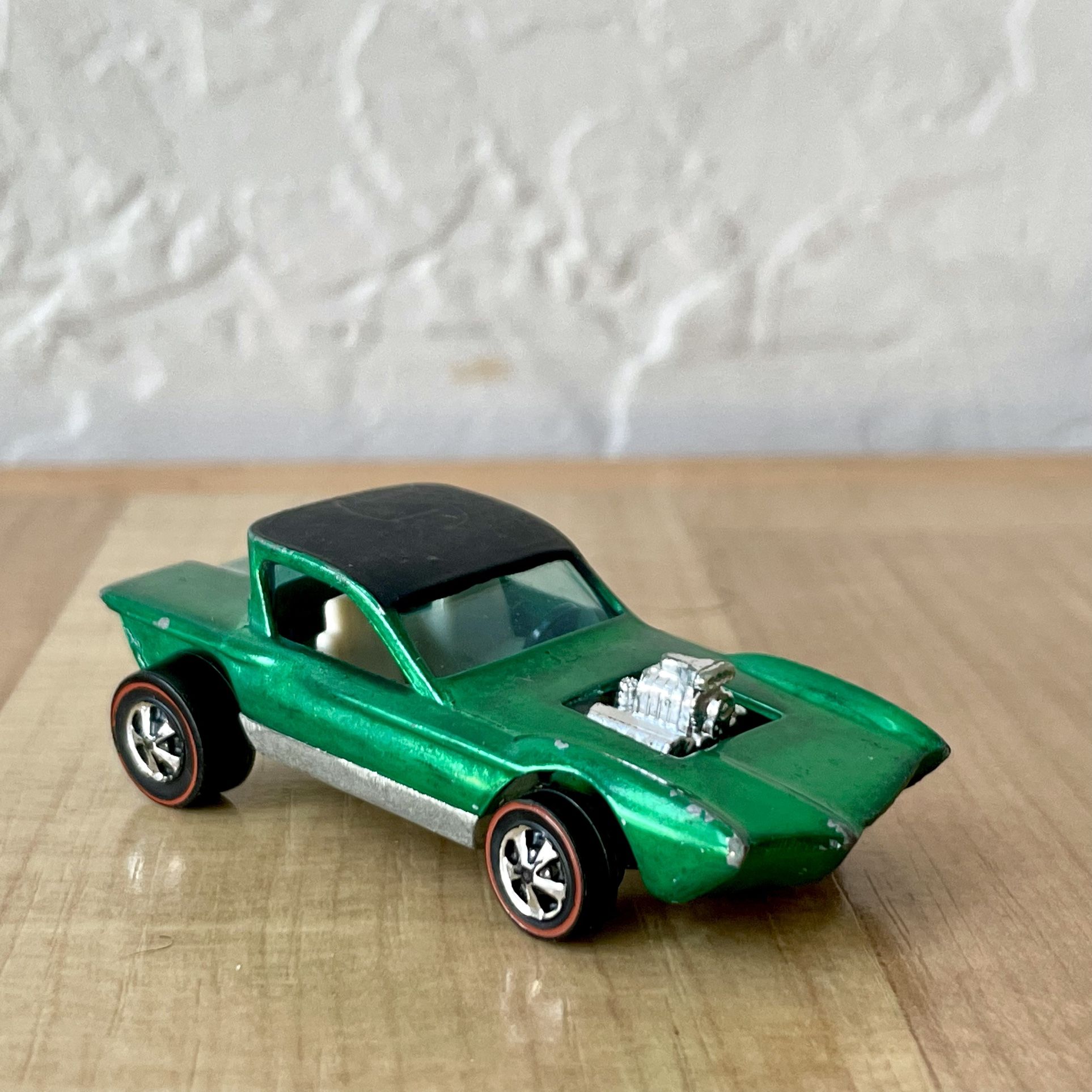 Vintage 1967 Green Redline Hot Wheels Python Car Hong Kong, White Interior