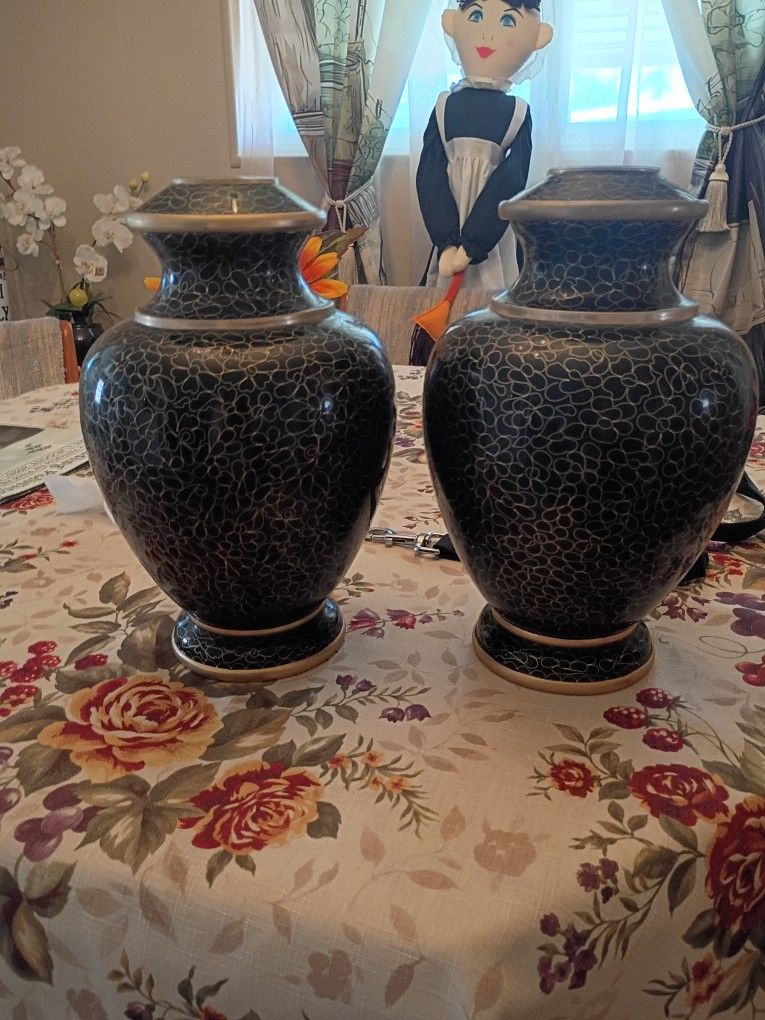 2- Large Urn's 