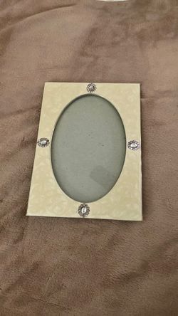 Decorative Oval Picture Frame