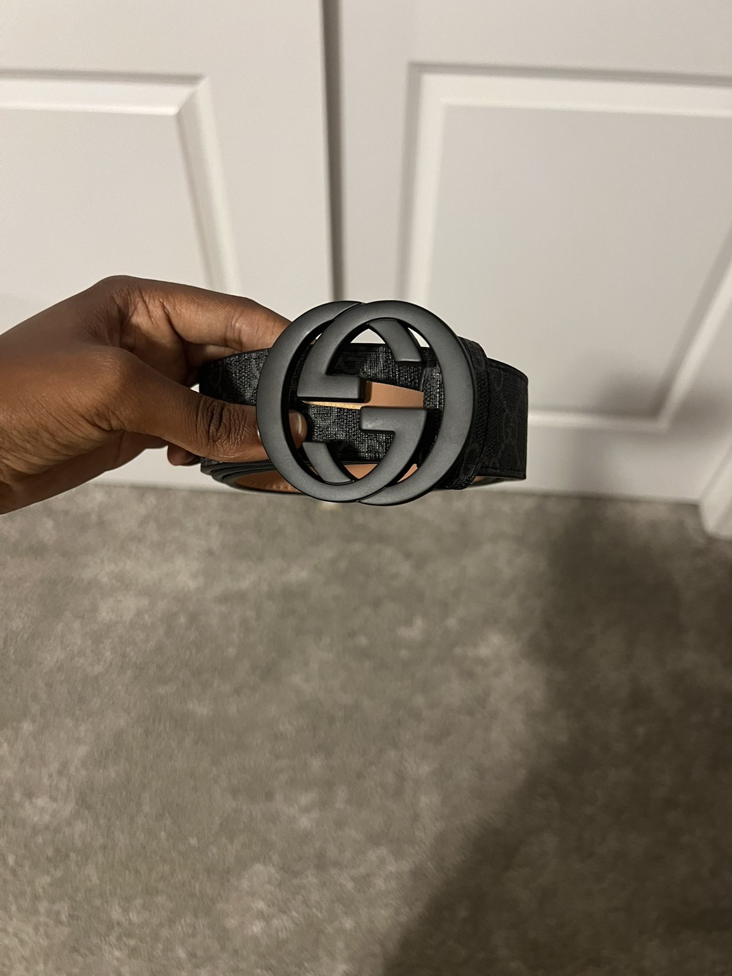 Black symbol Gucci belt 