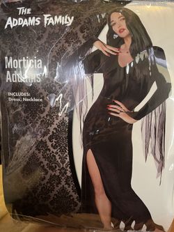 Morticia, Addams costume