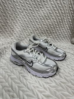 Nike Moto 2k