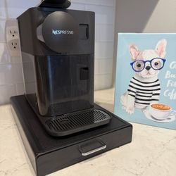 nespresso lattissima one with pod case