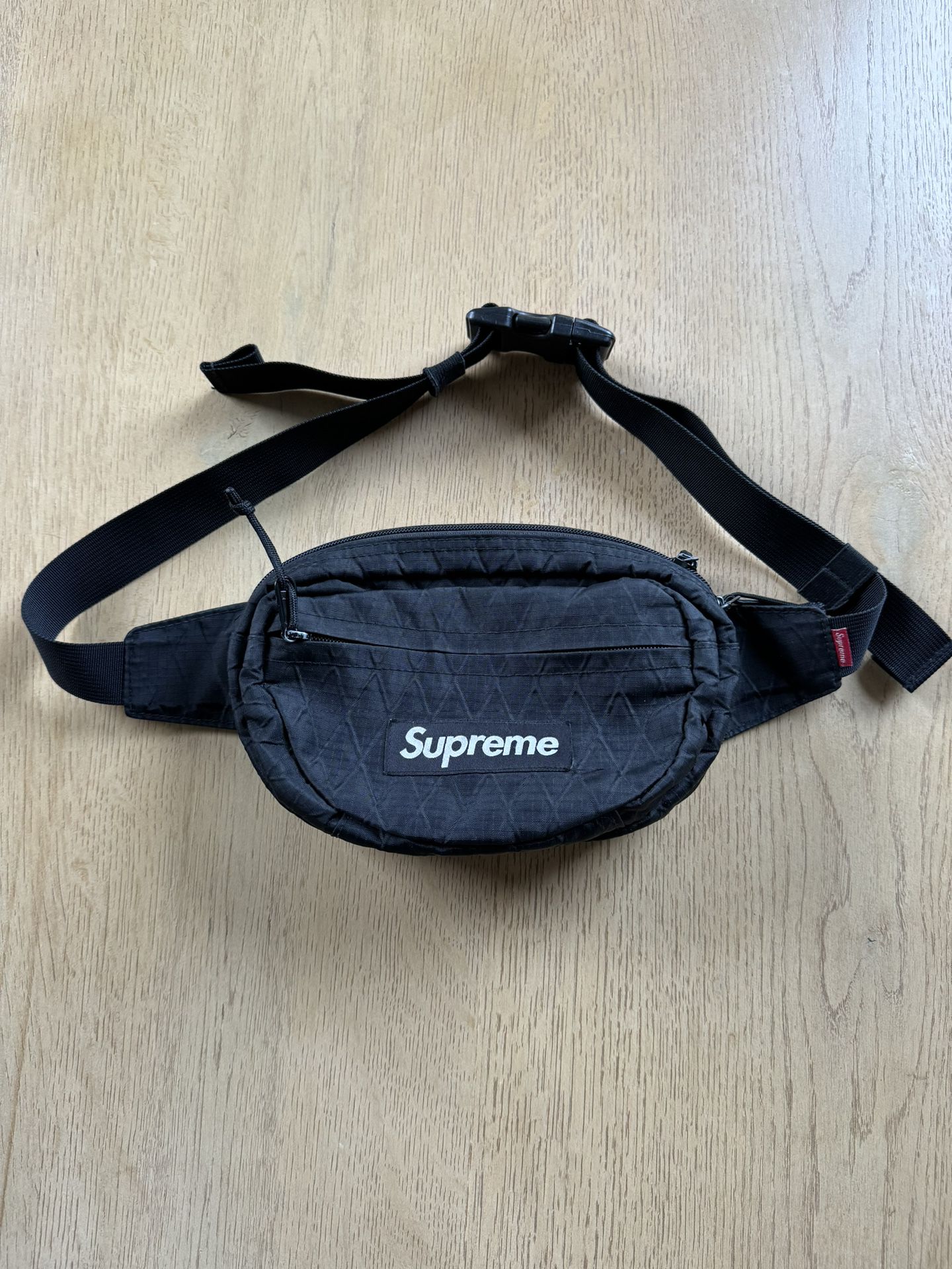 Supreme Waist Bag (FW18) in Black