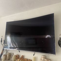 70 Inches Samsung  Curve Tv 