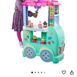 Play-Doh Kitchen Creations Sweet Snacks Food Truck Toy Playset for Kids,
