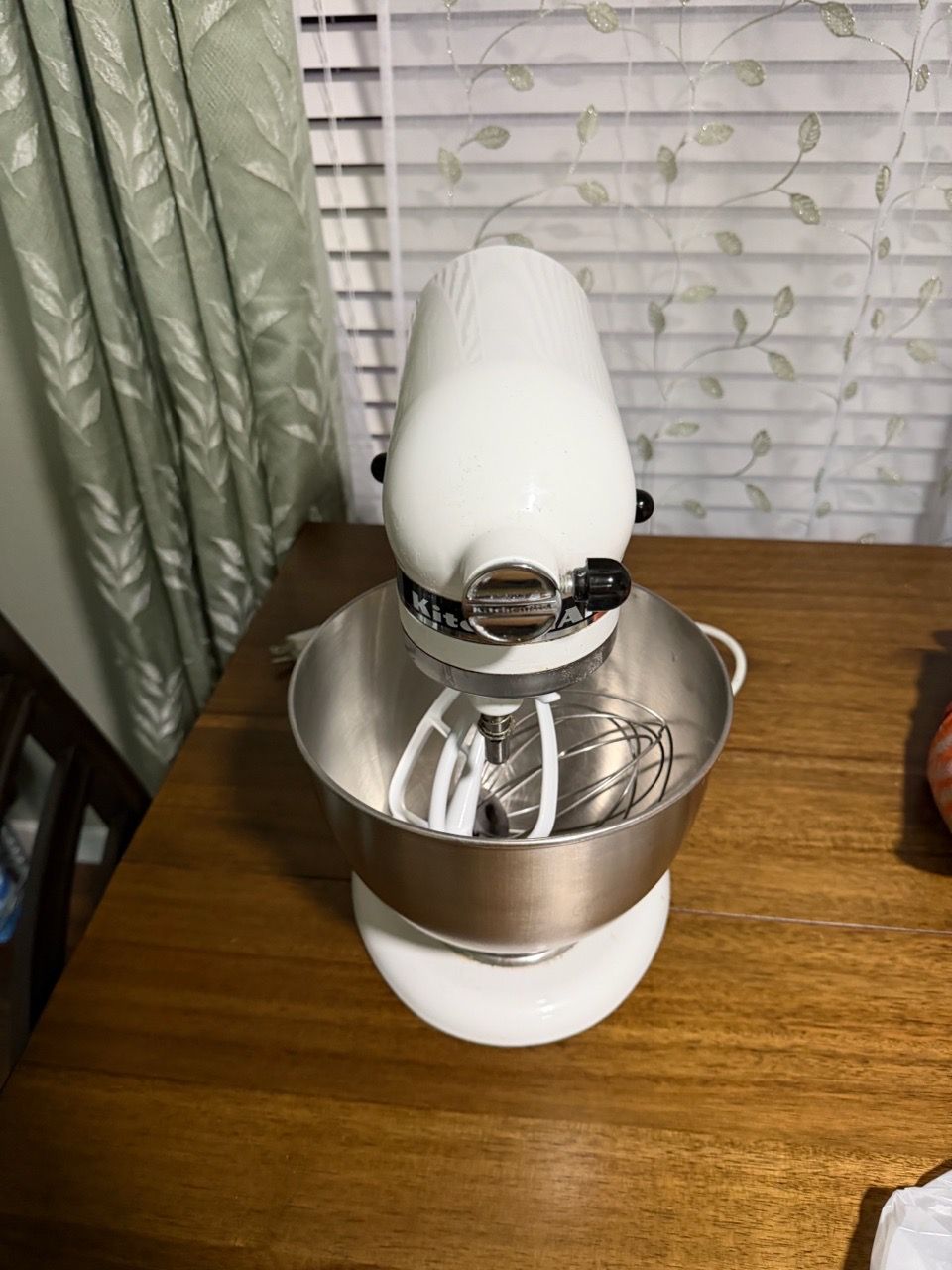 Normal Panel Stand KitchenAid Classic Plus Stand Mixer for Sale in San Antonio, TX - OfferUp