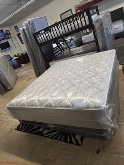 KING OR CALKING 13" IN THICK MATTRESS