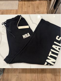 Essentials NBA Sweatpants - Men’s M