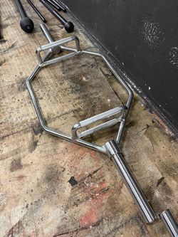 Trap Bar Deadlift 2x available