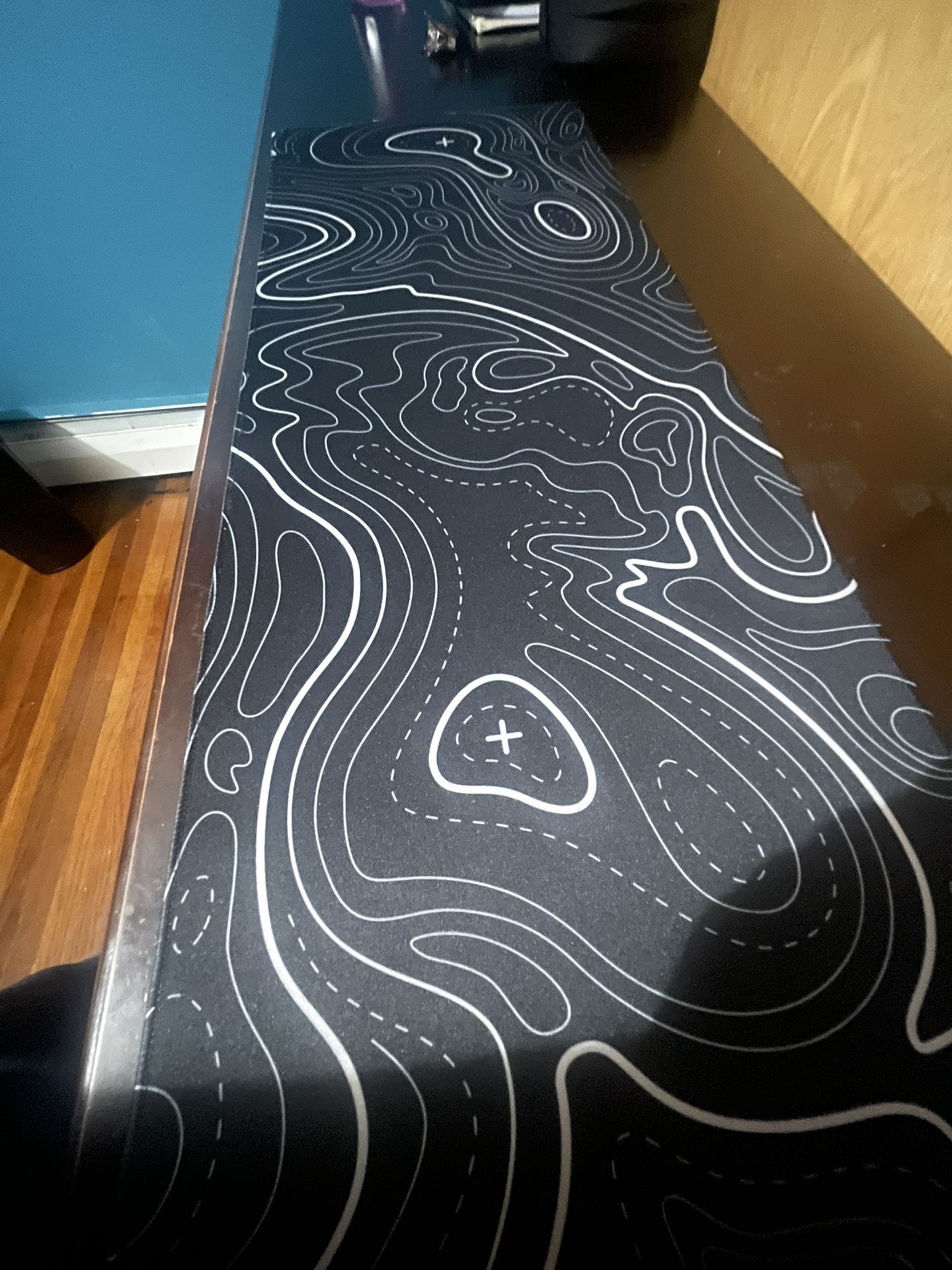 Gaming mouse pad 