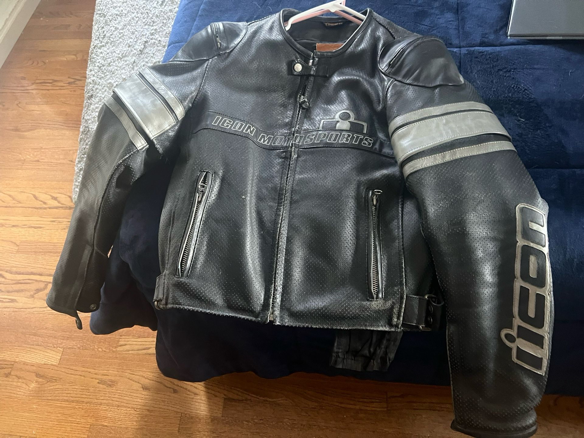 Icon Pursuit Sport bike Armor Jacket